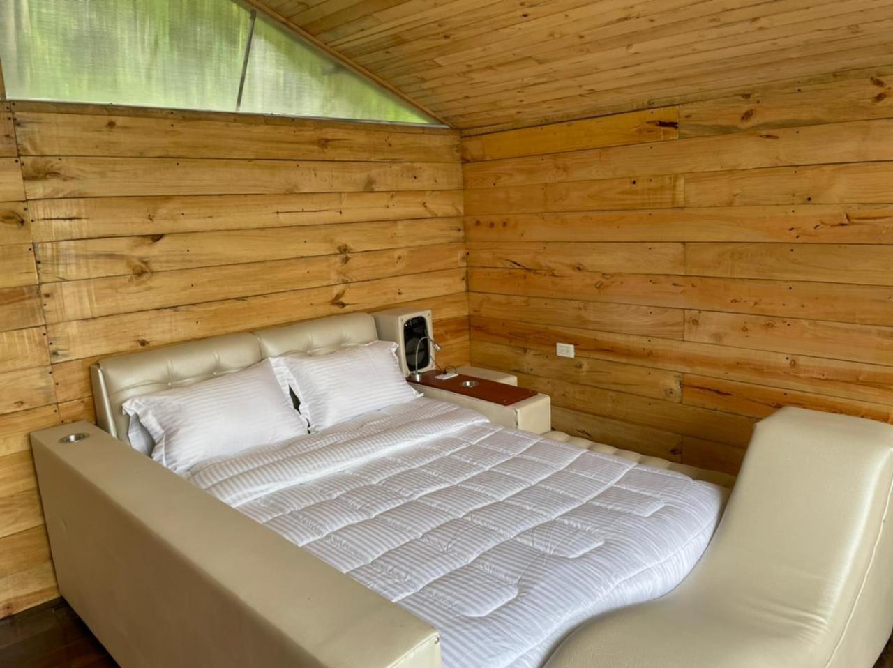 Del Rio Glamping Capsule hotel *